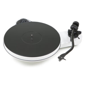 Pro-Ject RPM 3 Carbon 2M Silver White - Pro-Ject